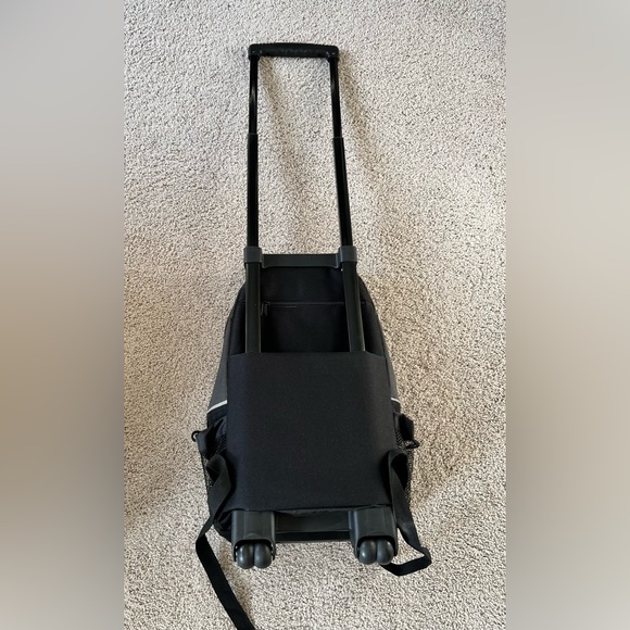 Syncrude Travel Bag - Picture 8 of 12